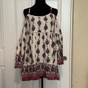 BNWT Boho Floral Off-Shoulder Dress